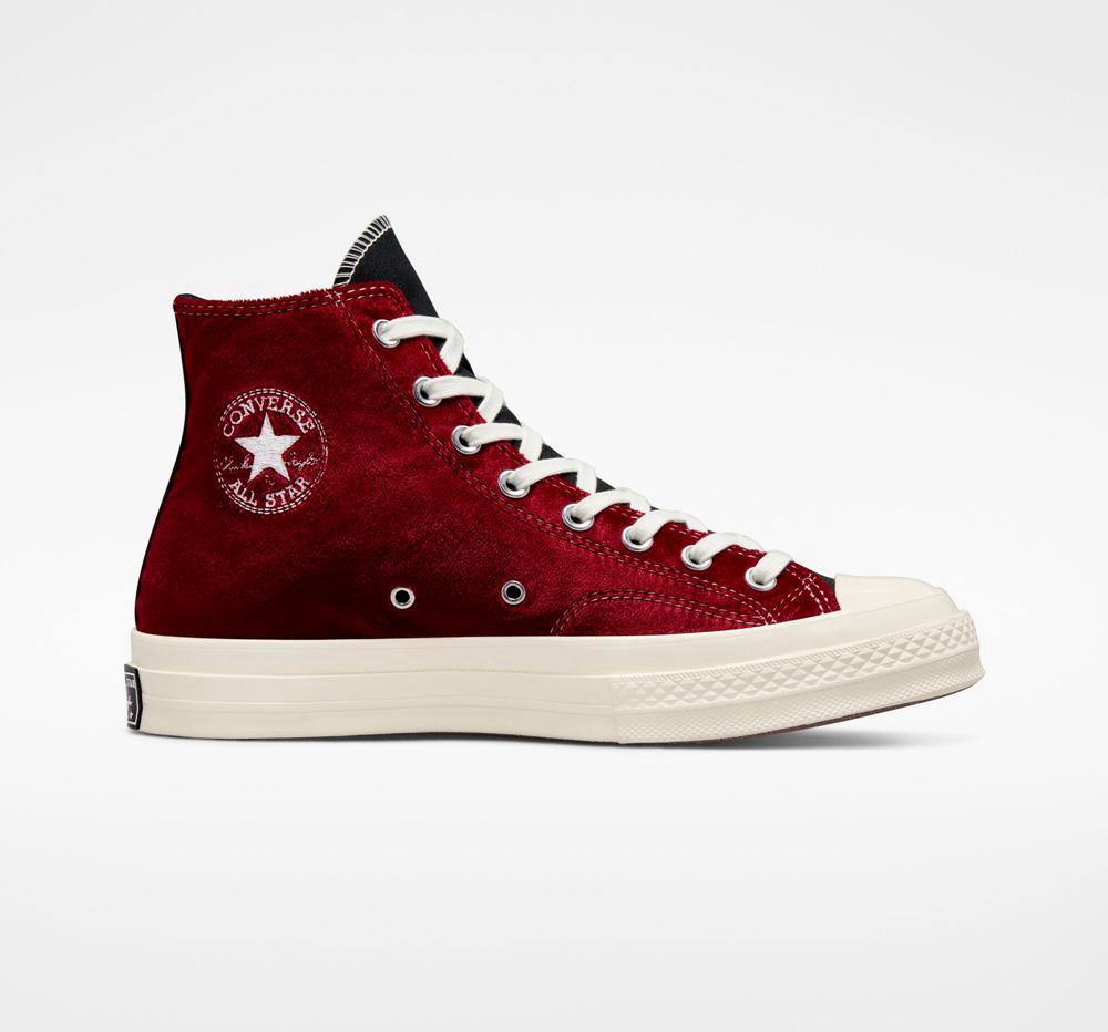 Black / Red / Egret Converse Chuck 70 Beyond Retro Velvet Unisex Men\'s High Tops  US |  32801-GDSL