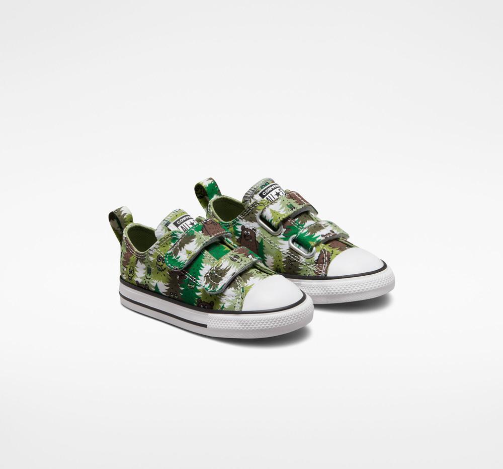 White / Aloe Green / Green Converse Chuck Taylor All Star Easy On Forest Camo Toddler Boys' Low Tops  US |  13509-UCQO