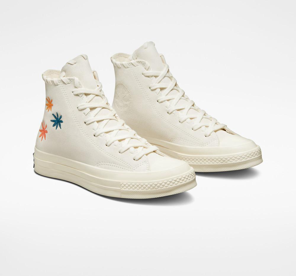 White Egret / Natural Ivory Converse Chuck 70 Embroidered Florals Women's High Tops  US |  42518-ZTKH